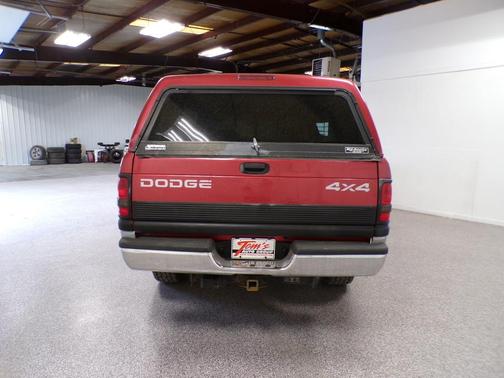 Red Metallic 1999 Dodge Ram 1500