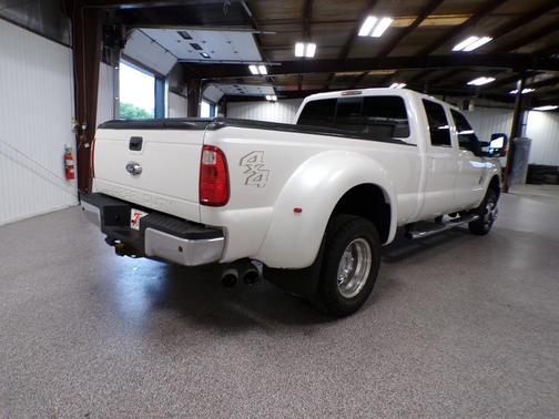 White Platinum Tri-Coat Metallic 2013 Ford F-350 Lariat Super Duty