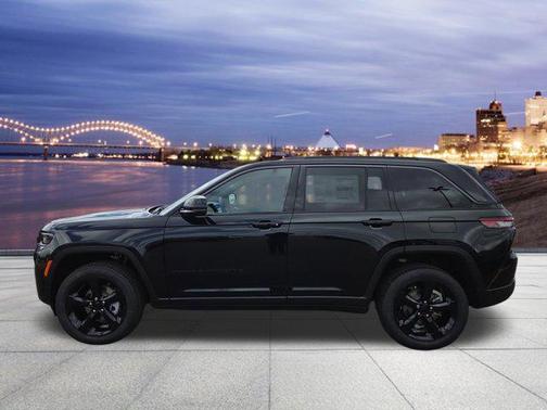 Diamond Black Crystal Pearlcoat 2026 Jeep Grand Cherokee Limited