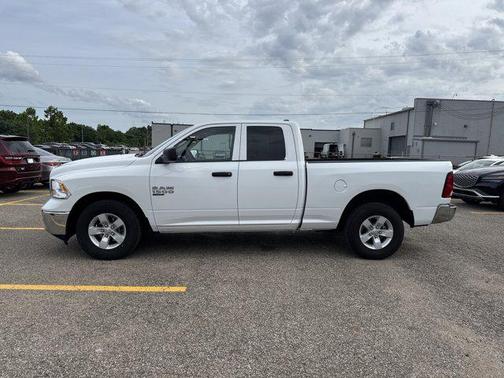 Bright White Clearcoat 2024 RAM 1500 Classic SLT