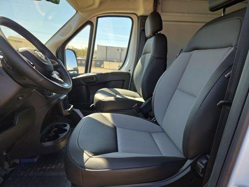 Bright White Clearcoat 2026 RAM ProMaster 2500 High Roof