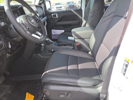 BRIGHT WHITE CLEAR 2026 Jeep Wrangler 4-Door Sahara 4x4