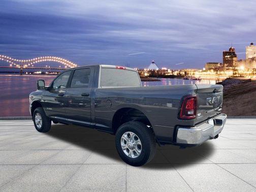 2025 RAM 2500 Big Horn Crew Cab 4x4 6'4' Box