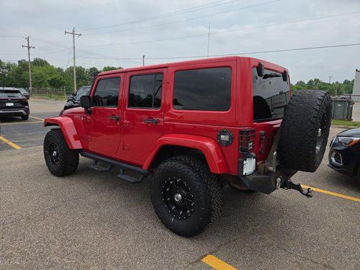 Flame Red Clearcoat 2014 Jeep Wrangler Unlimited Rubicon