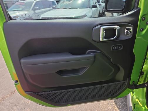 Mojito Clearcoat 2026 Jeep Wrangler Willys