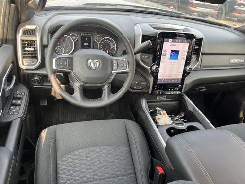 2025 RAM 2500 Big Horn Crew Cab 4x4 6'4' Box