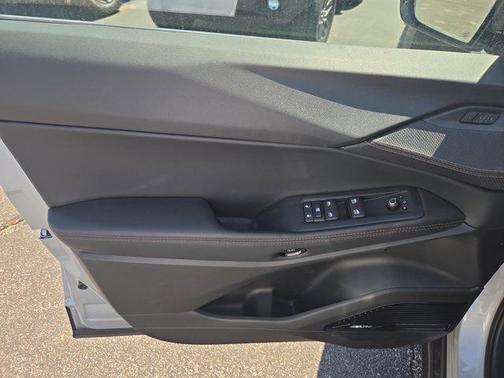 Silver Zynith Clearcoat 2026 Jeep Cherokee Overland