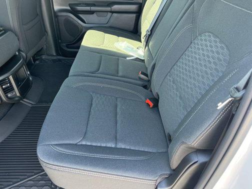2025 RAM 1500 Warlock Crew Cab 4x4 5'7' Box