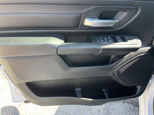 2025 RAM 1500 Warlock Crew Cab 4x4 5'7' Box