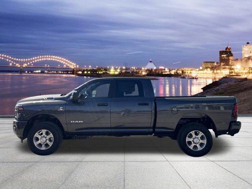 2025 RAM 2500 Big Horn Crew Cab 4x4 6'4' Box