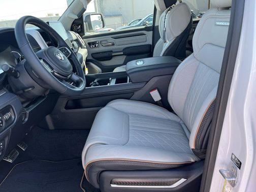 2025 RAM 1500 ST
