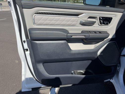 2025 RAM 1500 ST