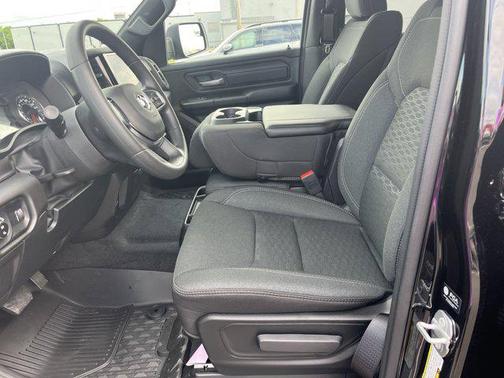 2025 RAM 1500 Warlock Crew Cab 4x4 5'7' Box