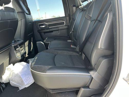 2025 RAM 2500 Laramie Crew Cab 4x4 6'4' Box