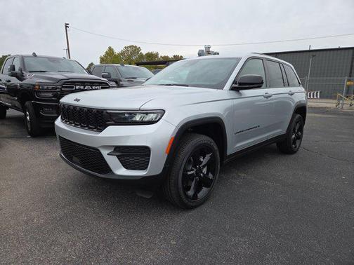2025 Jeep Grand Cherokee Altitude
