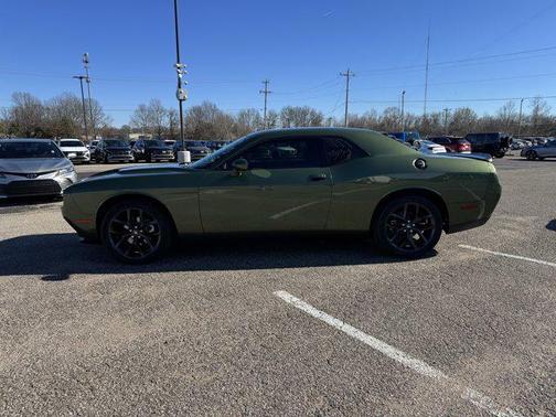2021 Dodge Challenger SXT