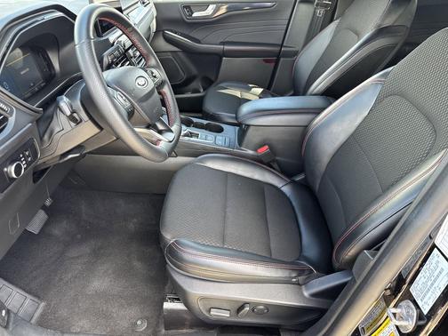 '' 2025 Ford Escape ST-Line