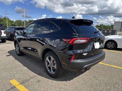 '' 2025 Ford Escape ST-Line