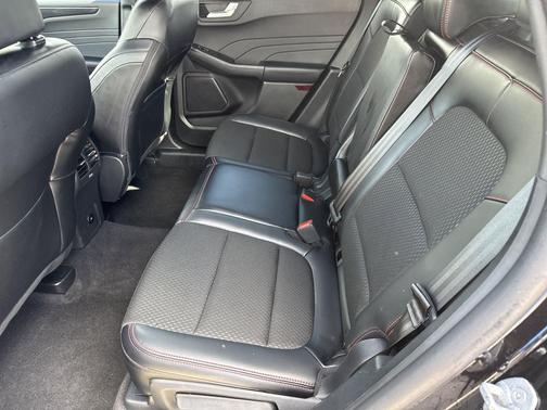 '' 2025 Ford Escape ST-Line
