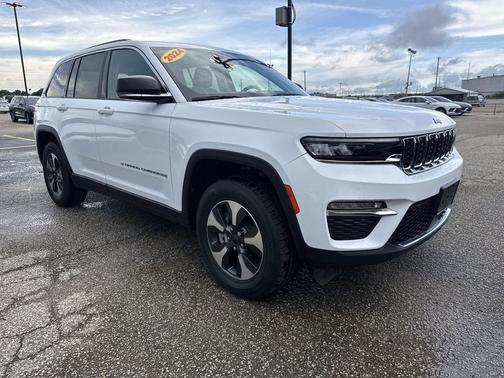 Bright White Clearcoat 2024 Jeep Grand Cherokee 4xe Base