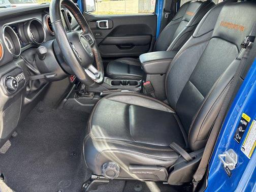 Hydro Blue Pearlcoat 2022 Jeep Gladiator Mojave 4x4