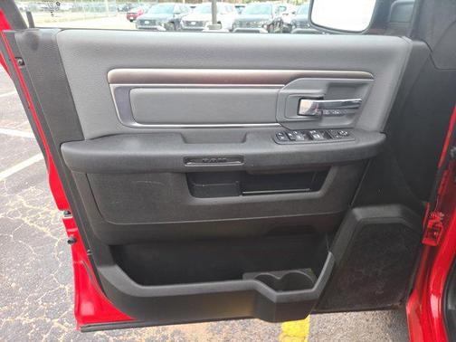 2024 RAM 1500 Classic SLT