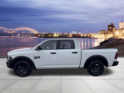 2024 RAM 1500 Classic Warlock Crew Cab 4x2 5'7' Box