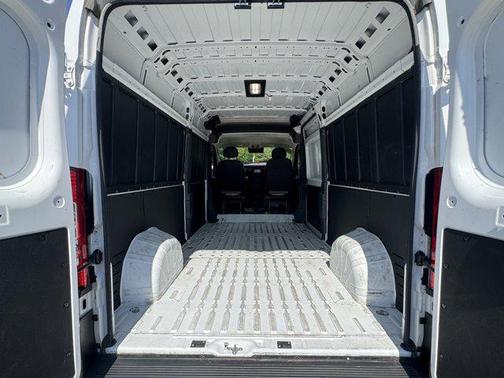 2025 RAM ProMaster 2500 Tradesman
