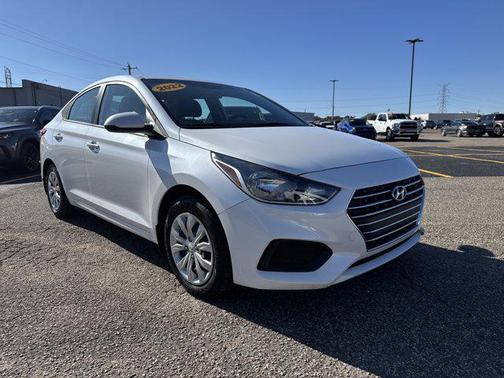 2022 Hyundai Accent SE