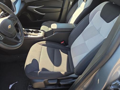 Sterling Gray Metallic 2026 Chevrolet Trax LS
