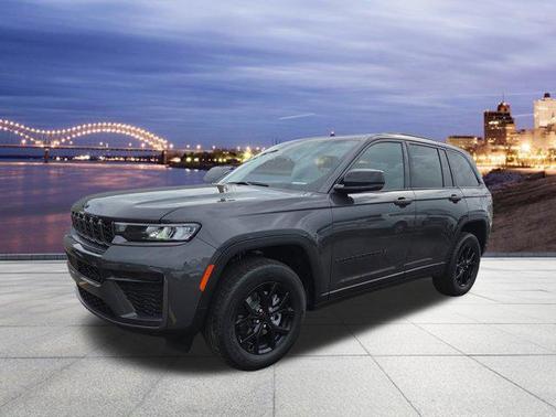 Baltic Gray Metallic Clearcoat 2026 Jeep Grand Cherokee Altitude