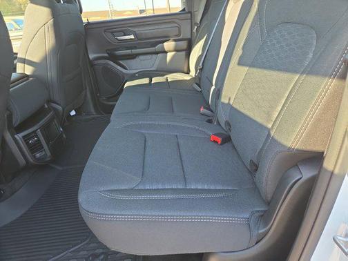 2026 RAM 1500 Warlock Crew Cab 4x4 5'7' Box