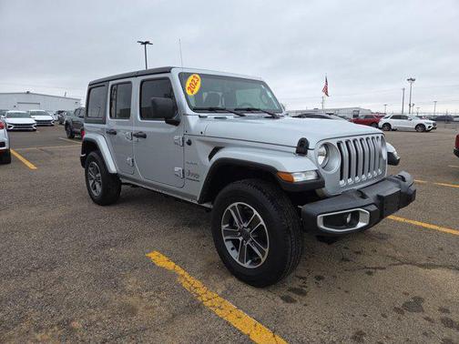2023 Jeep Wrangler 4-Door Sahara 4x4