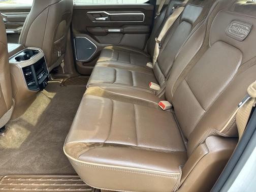 Ivory White Tri-Coat Pearlcoat 2021 RAM 1500 Longhorn