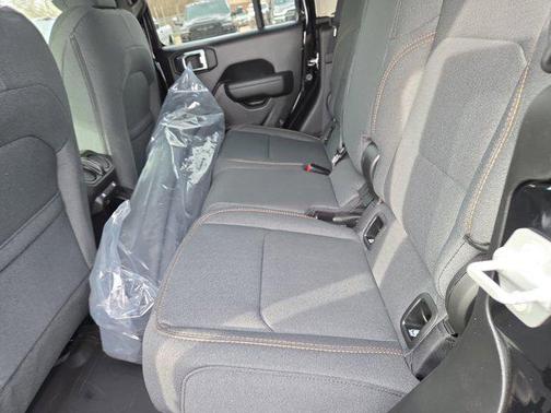 2026 Jeep Gladiator Sport S