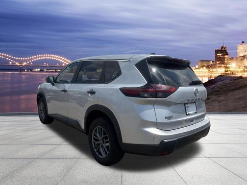 Brilliant Silver Metallic 2024 Nissan Rogue S