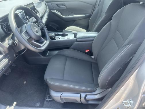 Brilliant Silver Metallic 2024 Nissan Rogue S