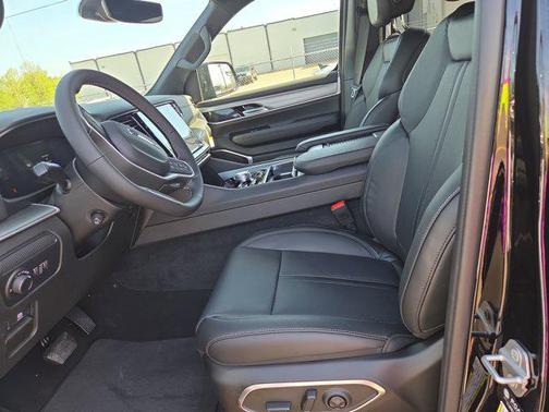 2026 Jeep Grand Wagoneer Upland