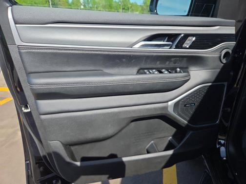 2026 Jeep Grand Wagoneer Upland