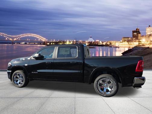 Diamond Black Crystal Pearlcoat 2027 RAM 1500 Big Horn/Lone Star