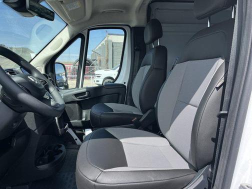 2025 RAM ProMaster 2500 Tradesman