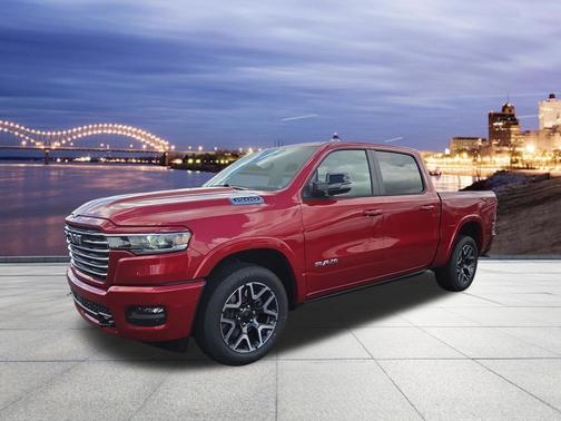 Molten Red Pearlcoat 2026 RAM 1500 Laramie