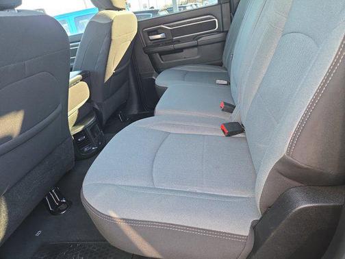 2024 RAM 2500 Big Horn Crew Cab 4x4 8' Box