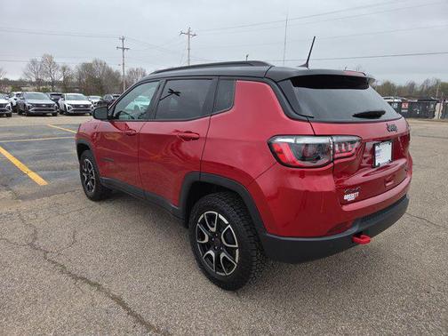 2025 Jeep Compass Trailhawk