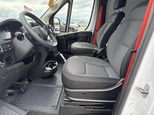2025 RAM ProMaster 2500 Tradesman