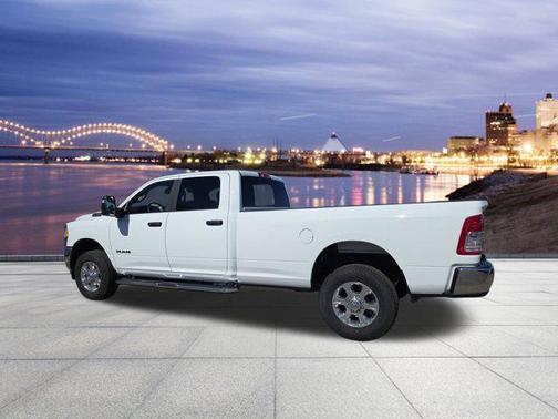 2024 RAM 2500 Big Horn Crew Cab 4x4 8' Box