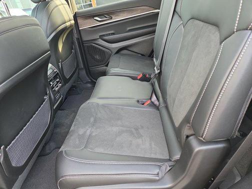 2026 Jeep Grand Cherokee L Altitude