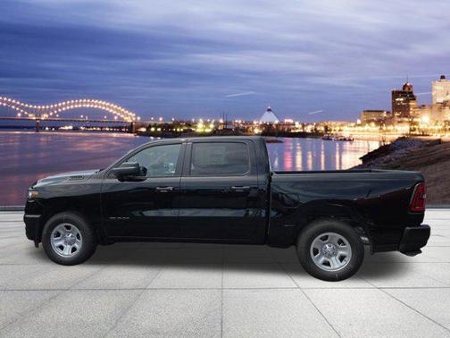 Diamond Black Crystal Pearlcoat 2026 RAM 1500 Tradesman