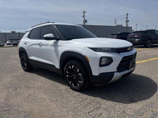 Summit White 2022 Chevrolet Trailblazer LT