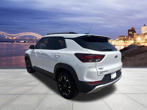 Summit White 2022 Chevrolet Trailblazer LT